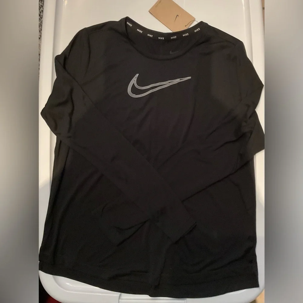 Nike Kids Black Long Sleeve Training Dri-Fit Size XL